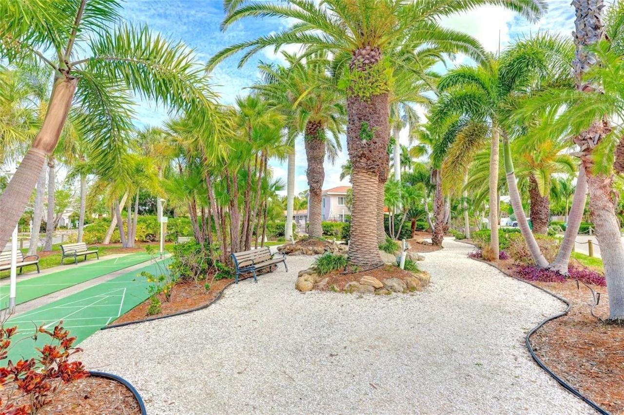 New Listing! Pool Jacuzzi, 3-Min To Beach Bars & Entertainment!. Villa Siesta Key Exterior photo