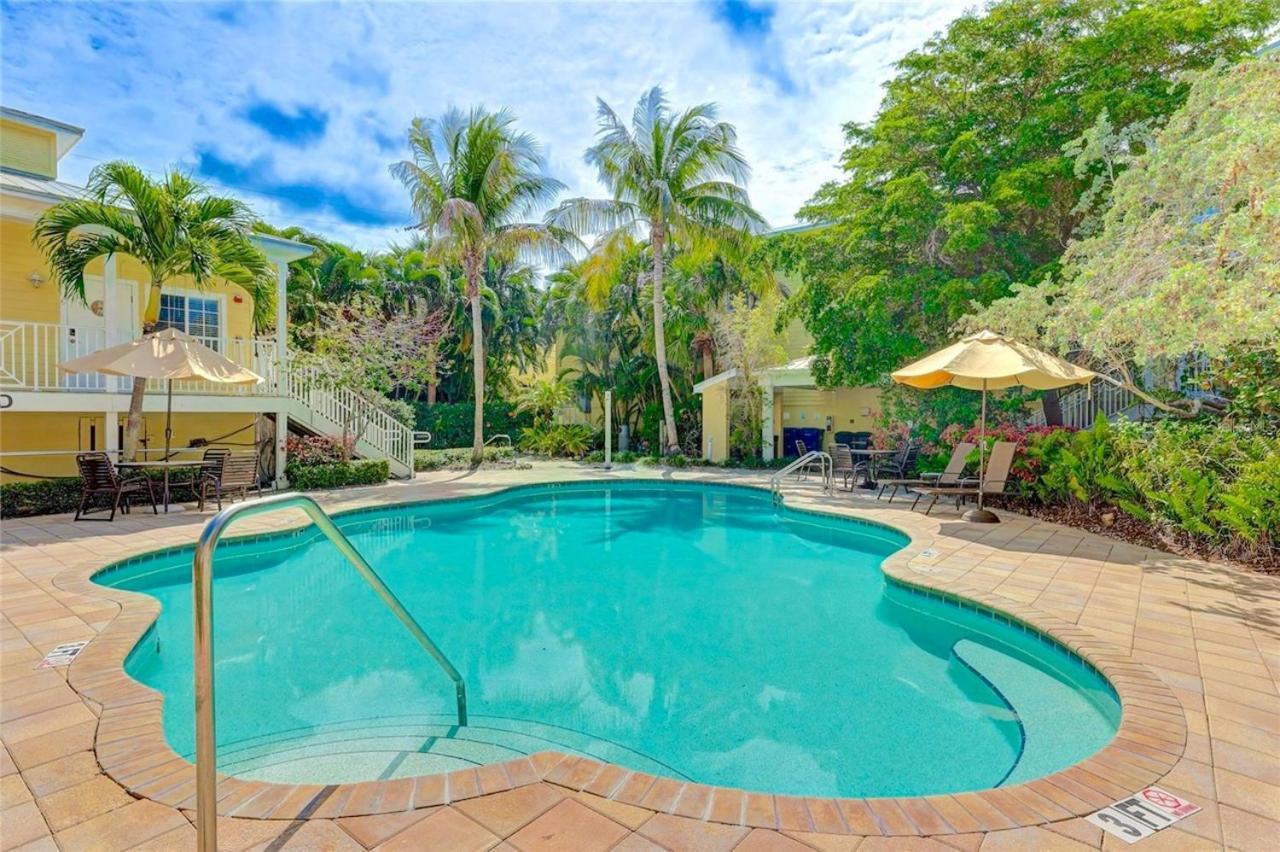 New Listing! Pool Jacuzzi, 3-Min To Beach Bars & Entertainment!. Villa Siesta Key Exterior photo